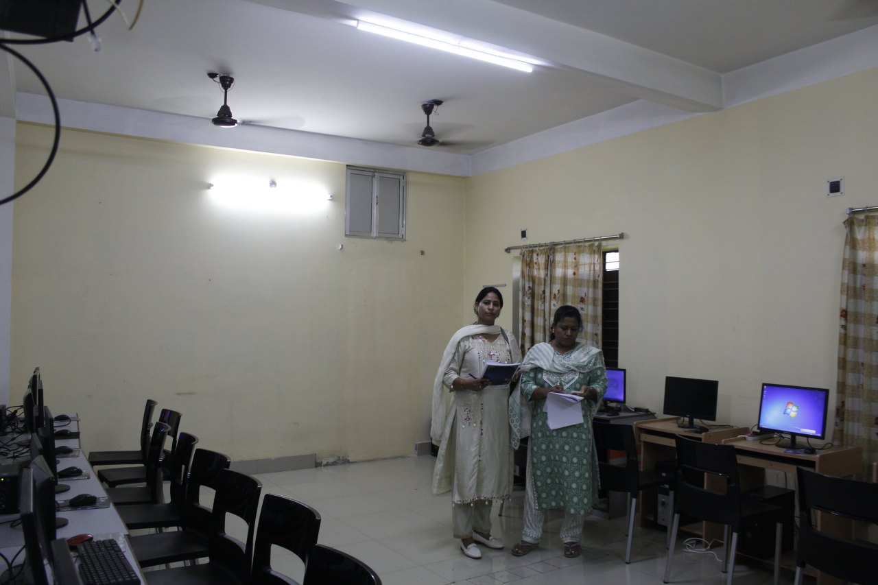 Computer laboratory at Annapurna Nursing Institute, Durgapur