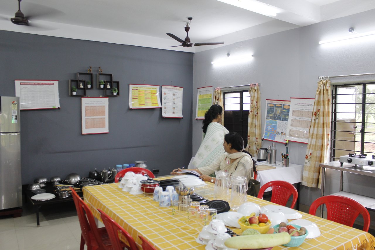 Therapeutic diet display prepared by GNM students